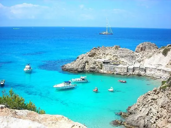 Villa Can Mares Cala Tarida  Spain